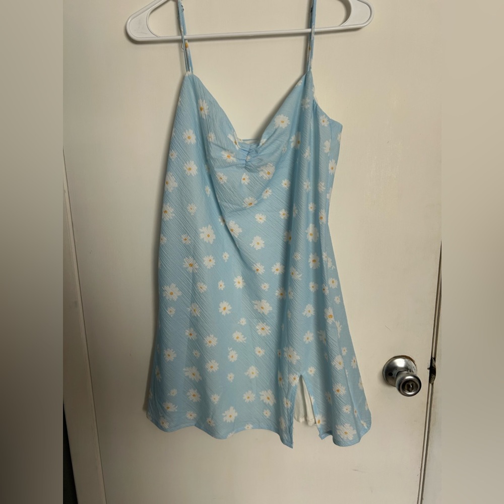 Princess Polly daisy printed blue dress